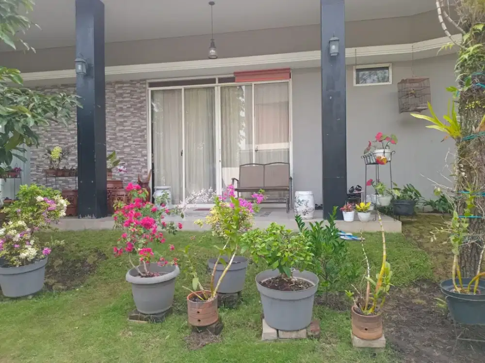 Dijual Rumah di Wangsakerta 2 Kota Baru Parahyangan,Bandung Modern Minimalis