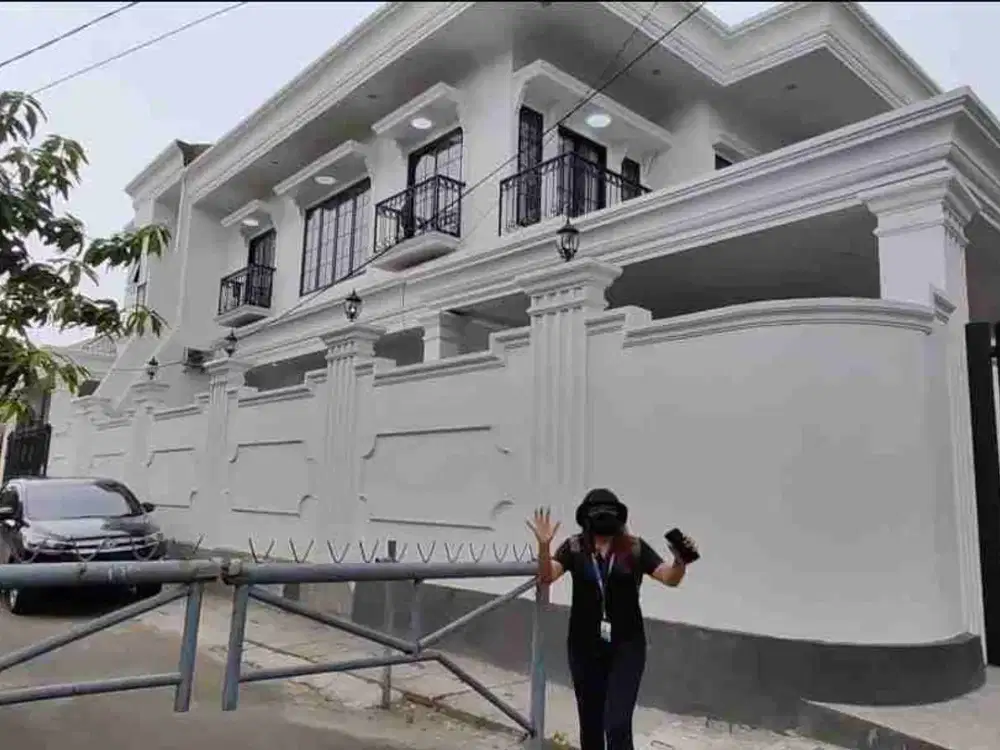 Di jual rumah mewah siap huni di joglo Jakarta Barat