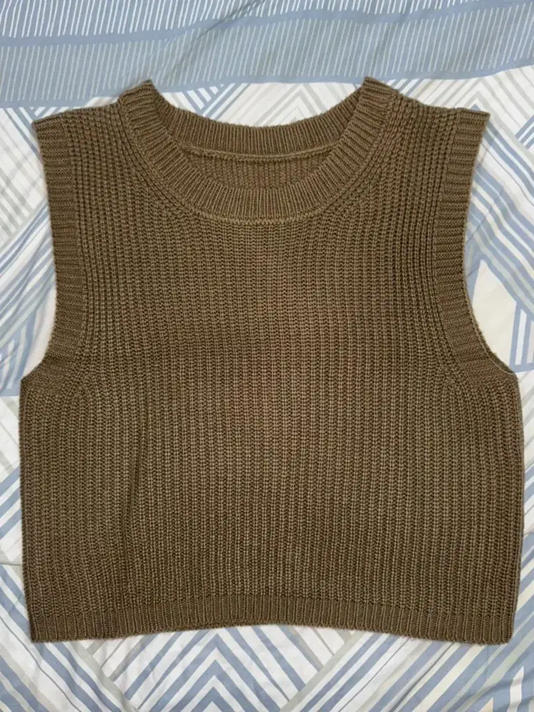 Tank Top Coklat - Thailand