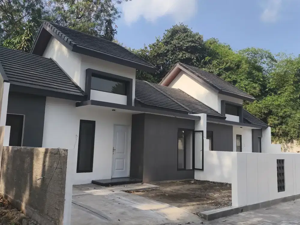 Rumah Selatan Pasar Cebongan, 3 Kamar Tidur, Dalam Cluster