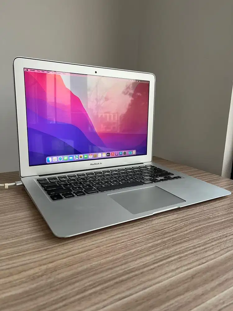 MacBook Air - 13in - Early 2015