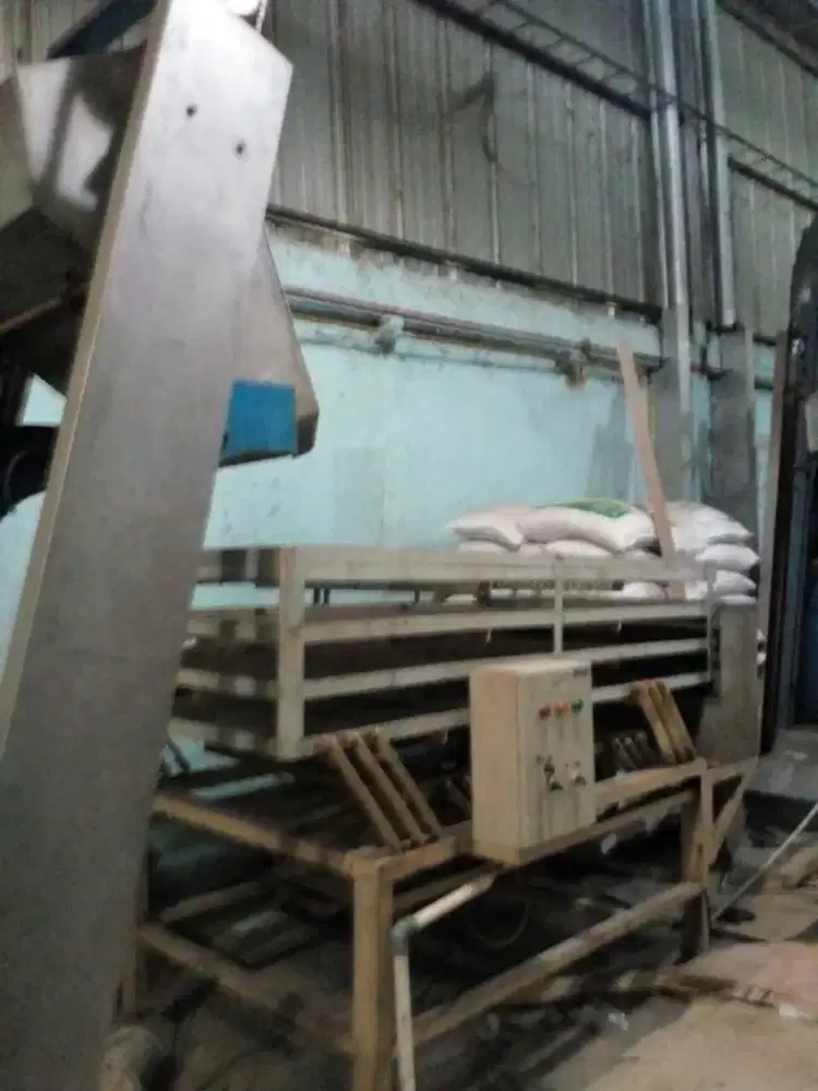 Mesin sortir kacang / pilus