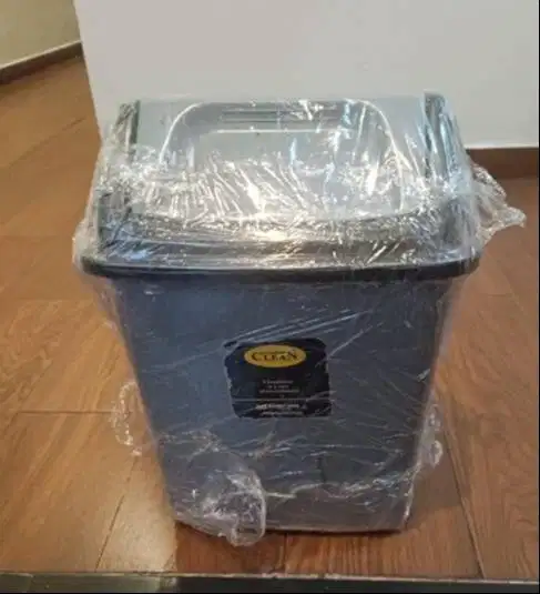 Tempat Sampah Plastik