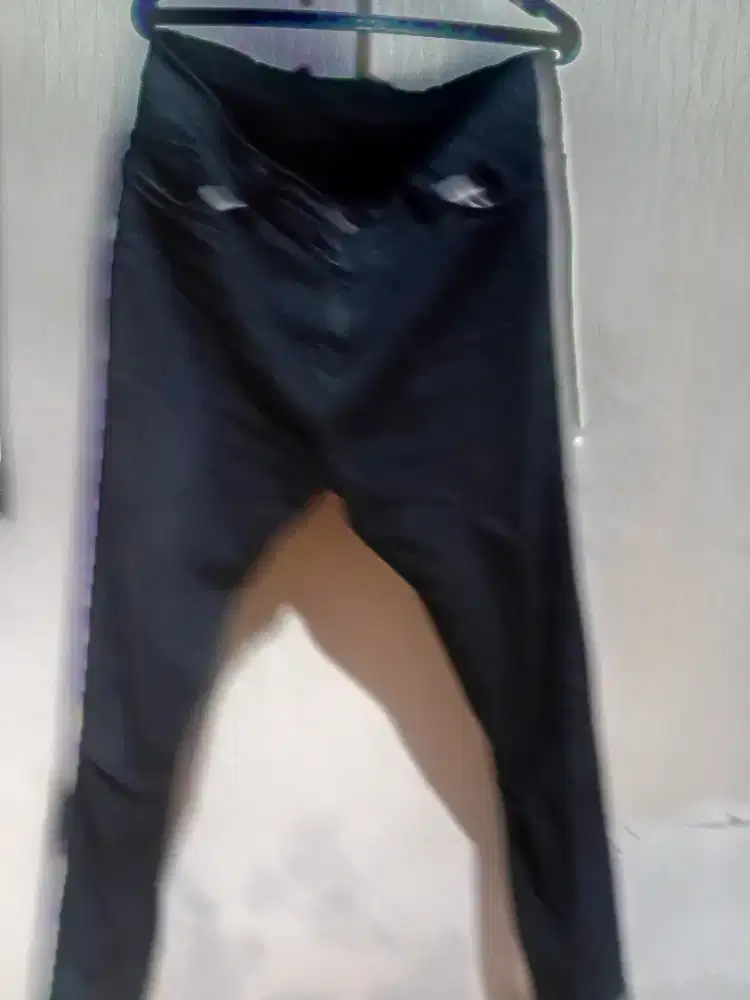 Dijual jeans hitam size 36 bagus