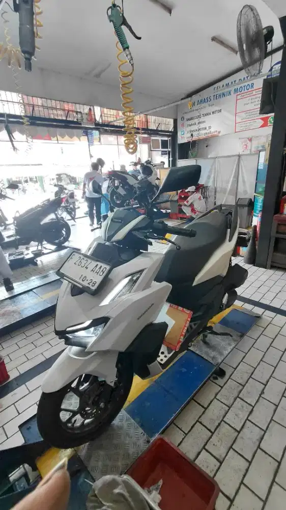 Vario CBS 160 - Istimewa