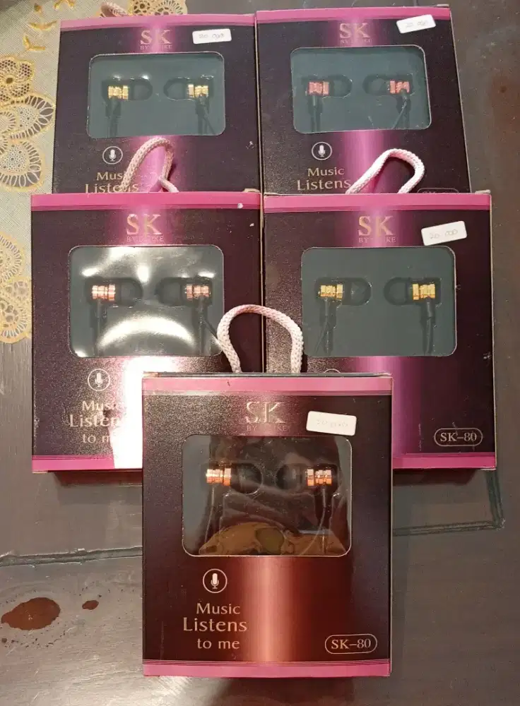 HEADSET MUSIK SUARA BEST NEW BERKOTAK