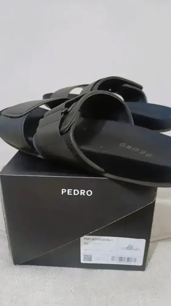 Dijual sendal Pedro