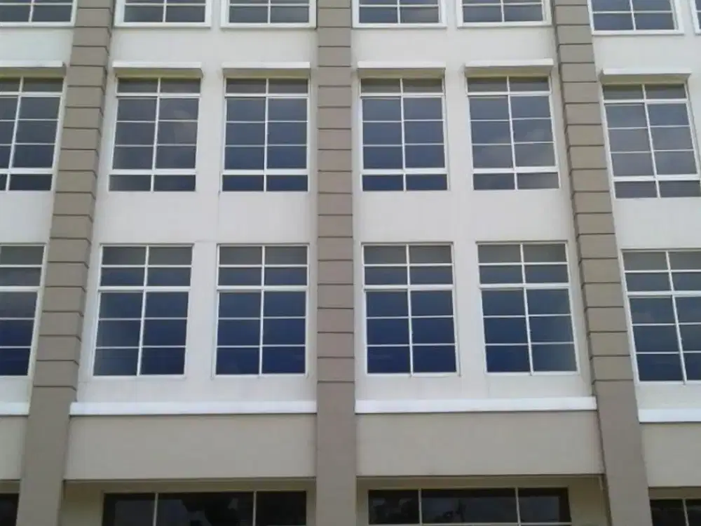 DISEWAKAN RUKAN GREAT WALL GREEN LAKE CITY HARGA TERMURAH HADAP JALAN UTAMA