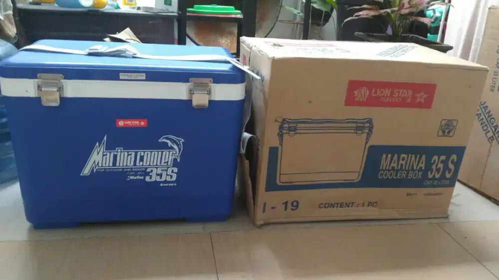 Marina Cooler Lion Star 35S