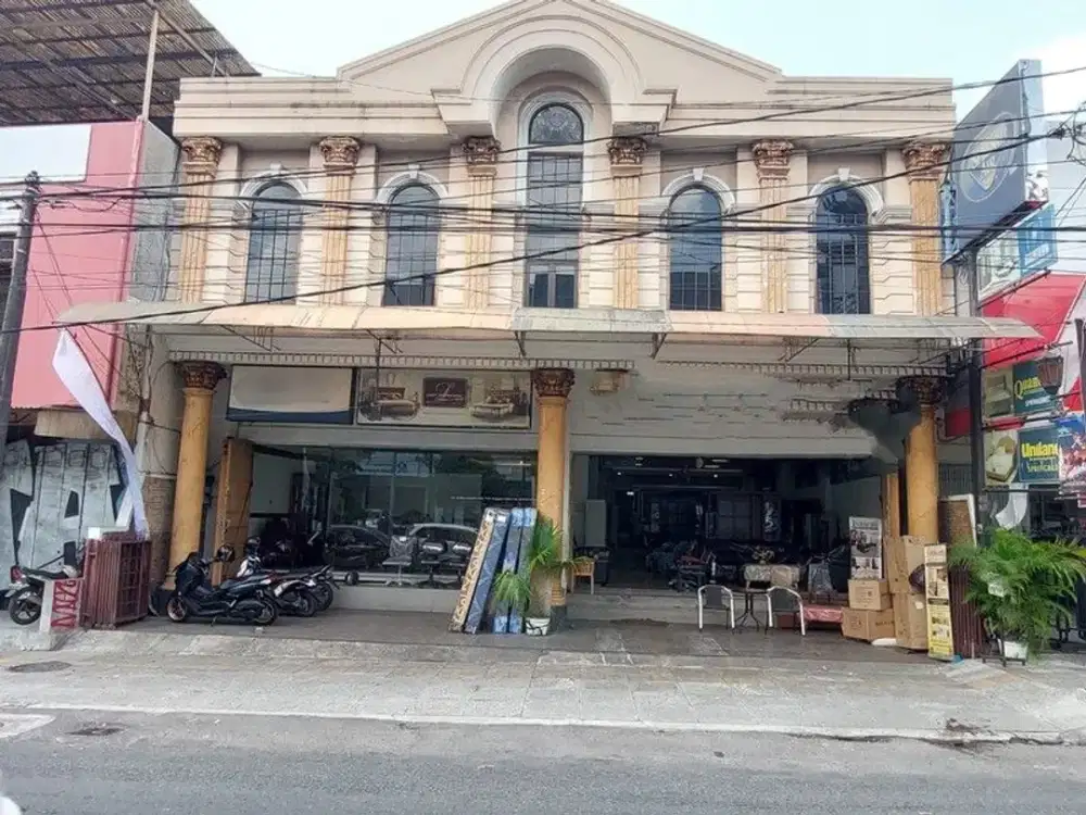 Bangunan Komersial Strategis di Jl. Laksda Adisucipto, Yogyakarta
