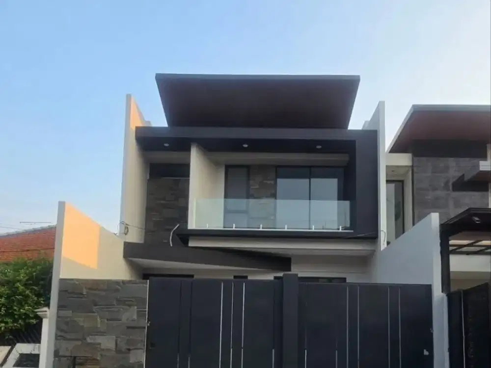 Rumah Manyar Jaya  NEW GRESS MINIMALIS  MODERN STRATEGIS  ROW JALAN LEBAR  3 MOBIL