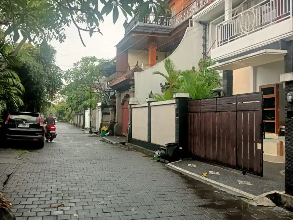 RUMAH SIAP HUNI DI JL GANDAPURA DENPSAR TIMUR