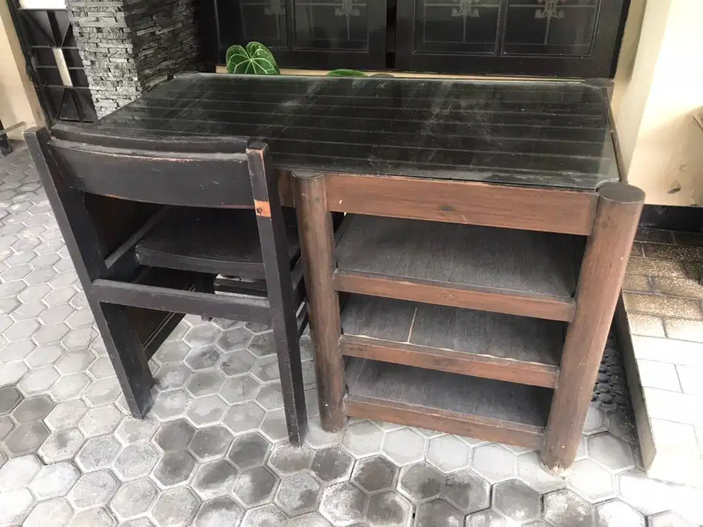 Meja Kerja Antiq dan Kursi Kayu Solid Jati