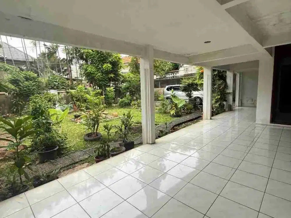 Rumah Lama Hitung Tanah Di Kemang Jakarta Selatan