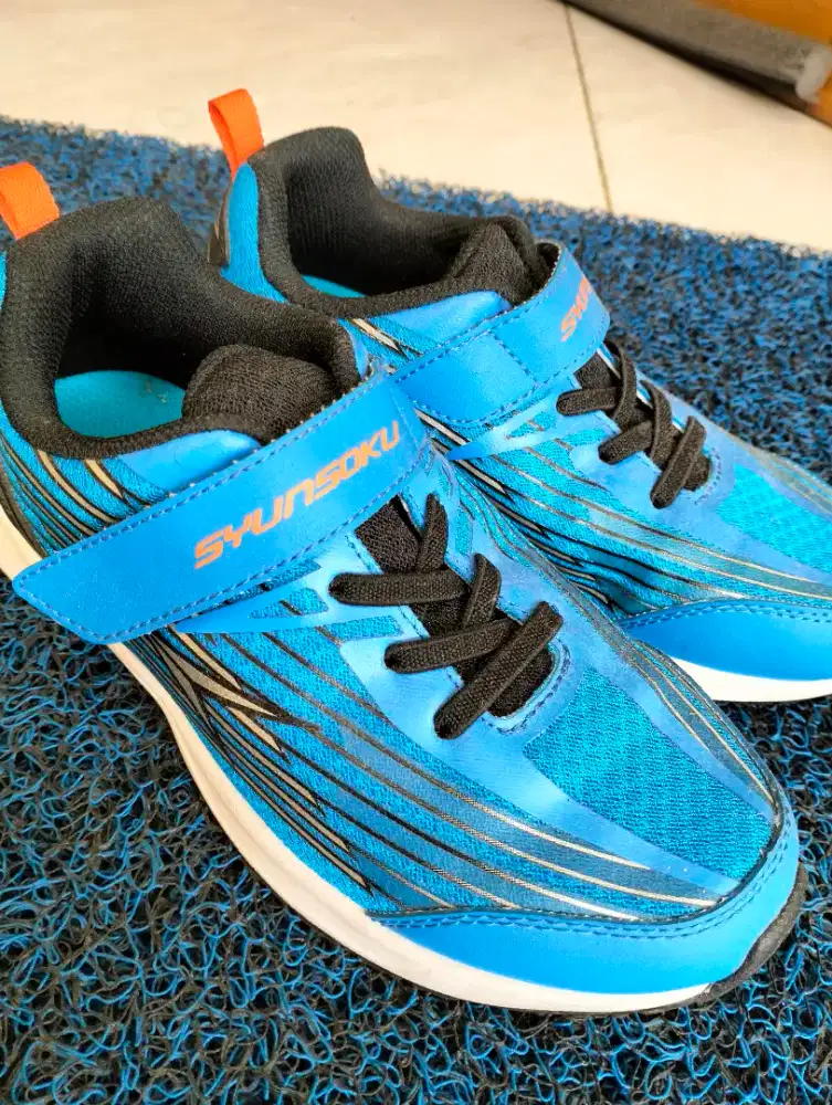 PRELOVED sepatu anak SYUNSOKU Brand Jepang Size 32/20cm