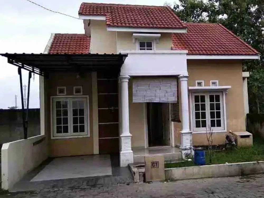 Di sewakan rumah dkt Stikes Husada solo