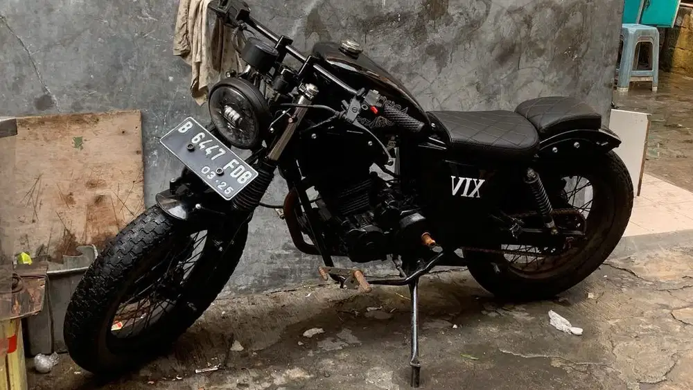 Honda Tiger 2000 (Custom boober sportster)