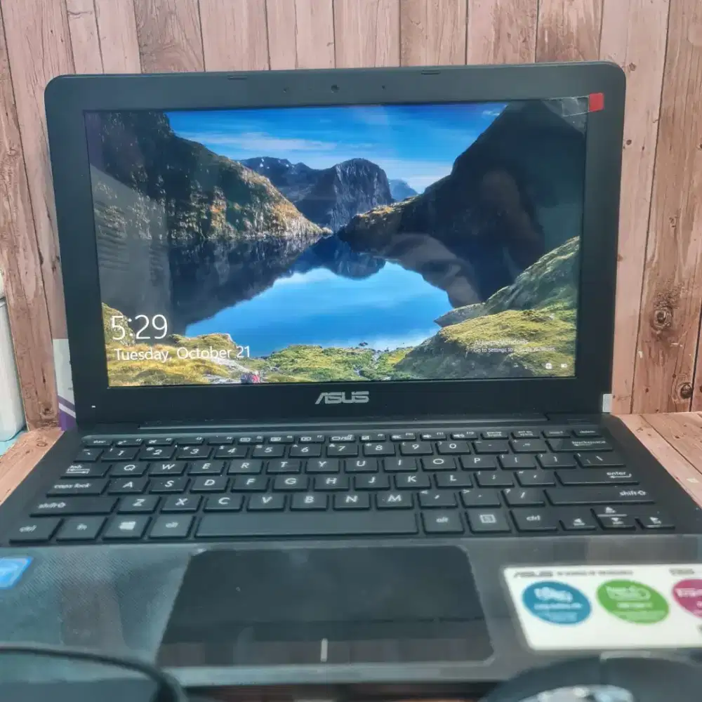 LAPTOP ASUS E202S INTEL RAM 2-500GB GP7341C