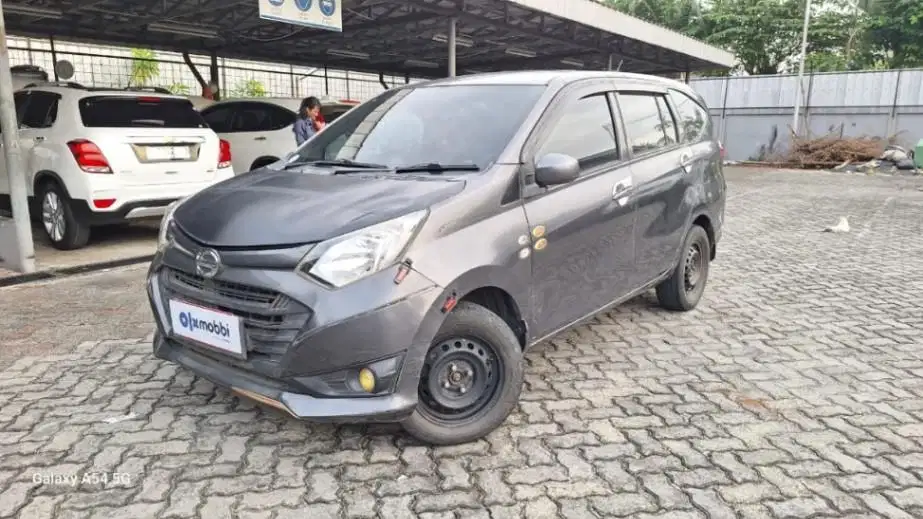 DP RENDAH Daihatsu Sigra 1.2 X Bensin-MT 2018 FNF