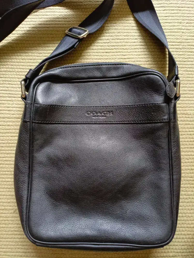 Tas Kerja Coach Sling Leather Bag Original Black.