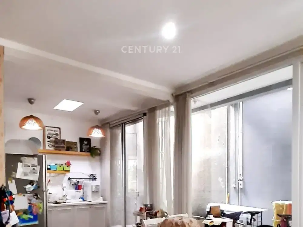 Rumah Bagus Siap Huni Dalam Cluster Di Sektor 9 Bintaro AR17042