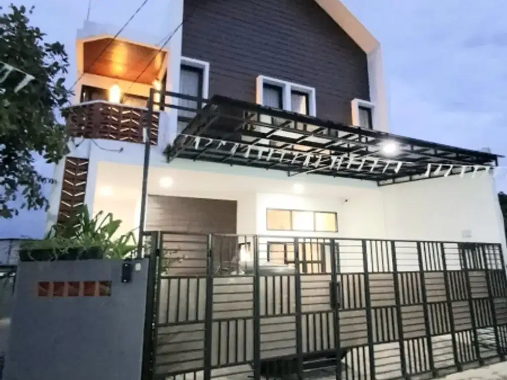 Dijual Rumah Bagus Dua Lantai di Atas Puri Gading Dekat Tol Jatiwarna