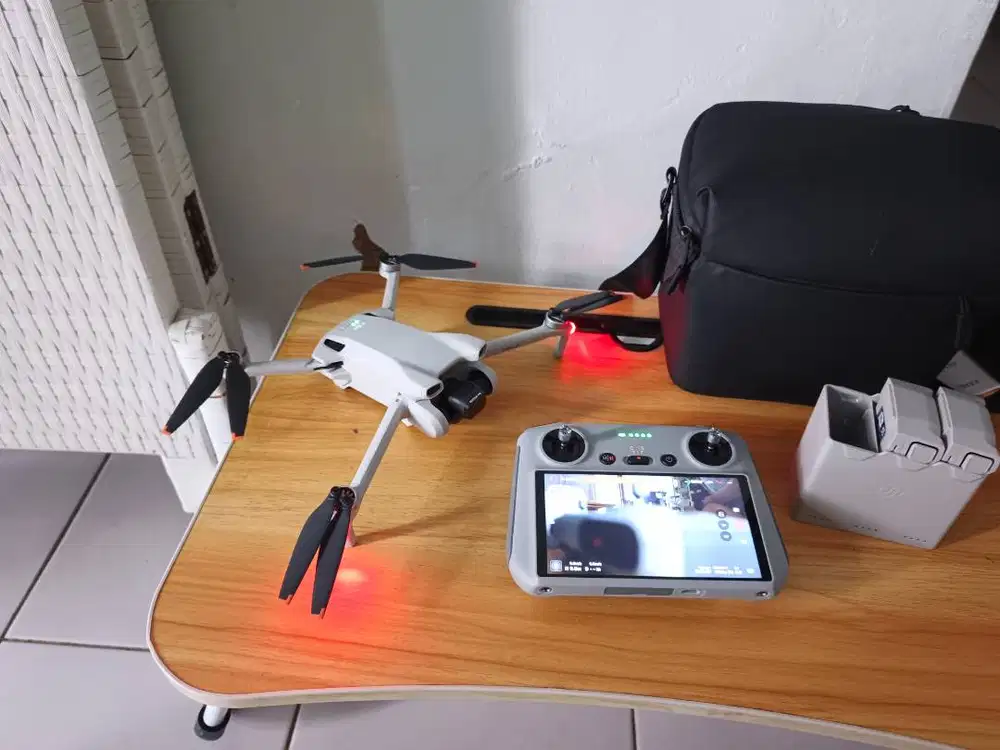 DJI Mini 3 Fly More Combo (DJI RC) + Bonus ND Filter