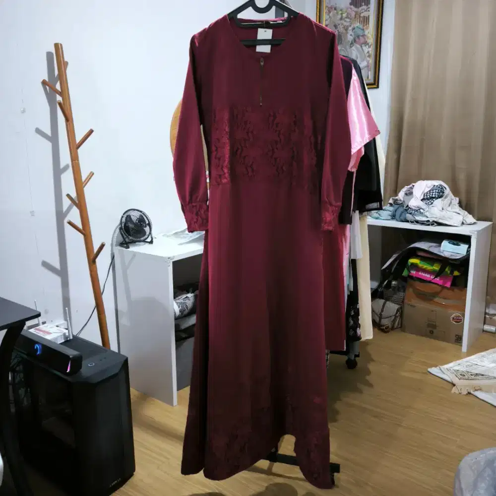 Gamis Merah Marun Ukuran S Wanita Muslimah Syari Brukat Baru