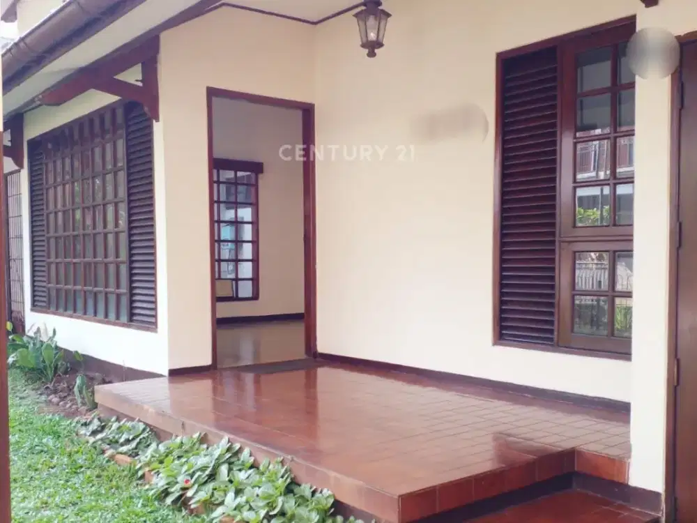 Rumah Tua Terawat Siap Huni  Di Bintaro UT17006