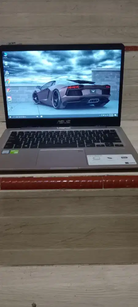 Asus vivobook S14 core i5 gen 8 double vga ram ddr4 4gb ssd 256gb siap