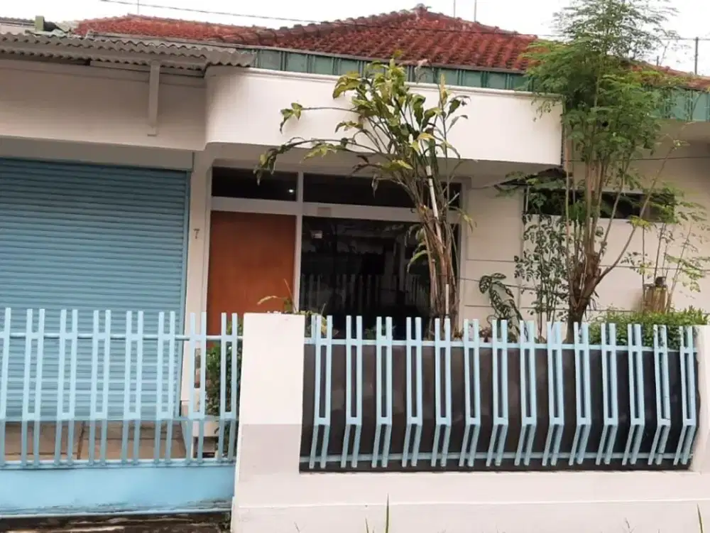 Rumah terawat siap huni di jl Elang Andir kota Bandung