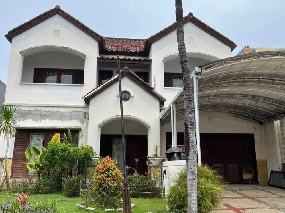 Dijual Fumah Crystal Golf Strategis Siap Huni