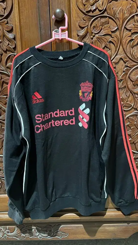 Sweater hitam Liverpool size L