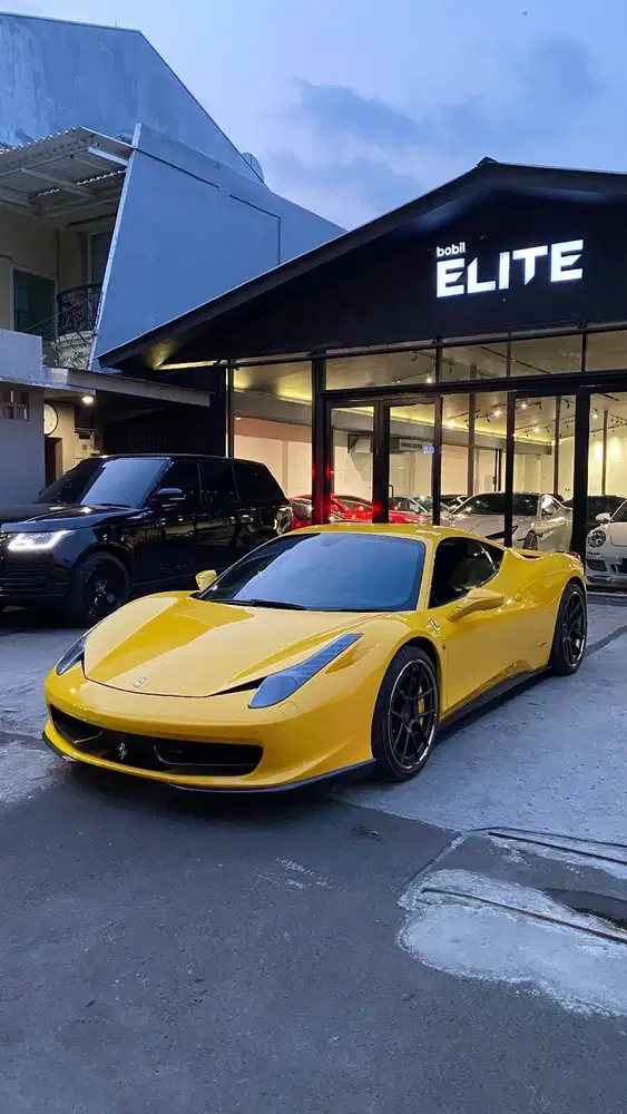 2012 Ferrari 458 Italia Giallo Modena