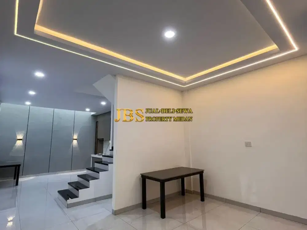 Dijual Rumah 2,5 Tingkat di Komplek Cemara Harmoni Jalan Budi Utomo - Cemara