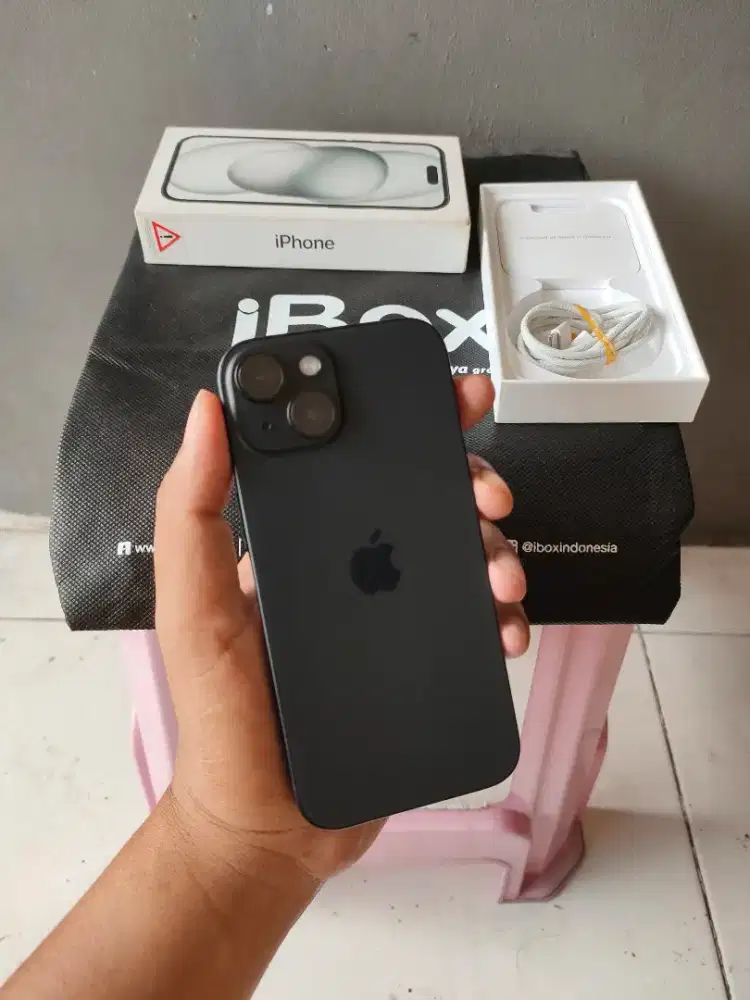 Iphone 15 128gb ex garansi resmi digimap fullset mulus