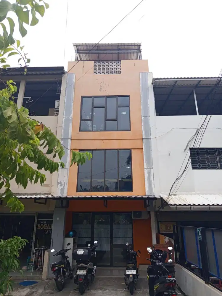 Dijual Gedung/Ruko 4 Lt untuk kantor, siap pakai - PULO GADUNG