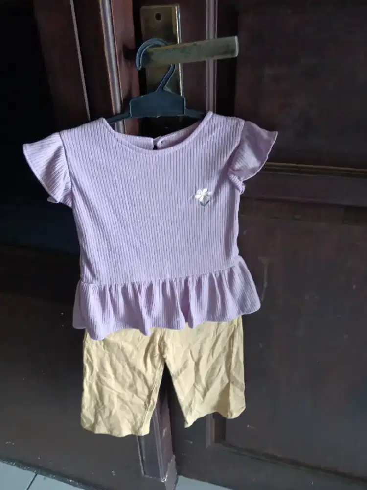 Jual Baju anak perempuan merek MOOI one set atasan & celana,katun 100%