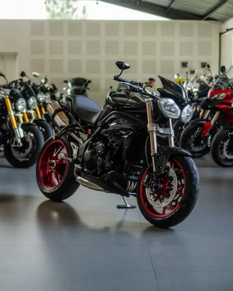 Triumph Speed Triple 1050 ABS Phantom Black 2014