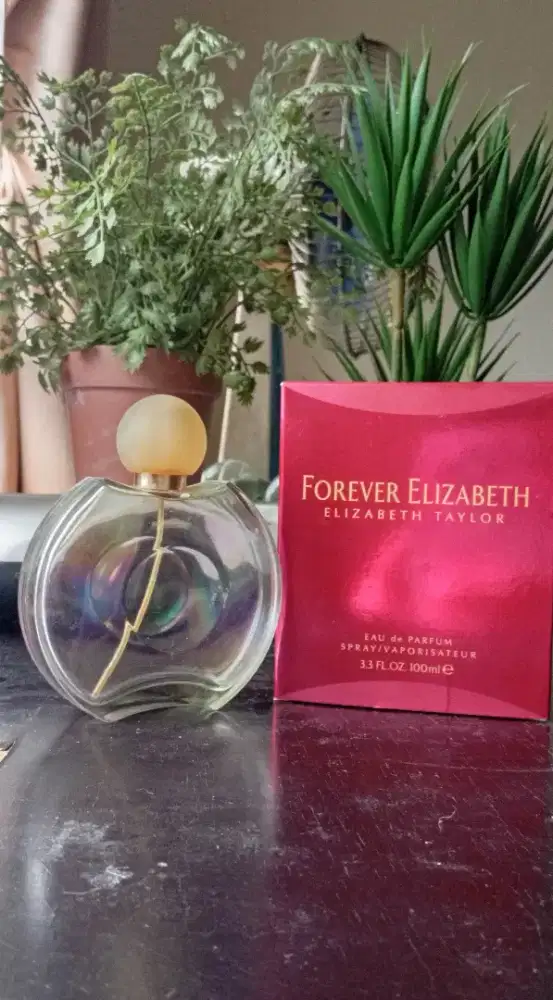 Botol Minyak Wangi Forever Elizabeth by Elizabeth Taylor - ORI