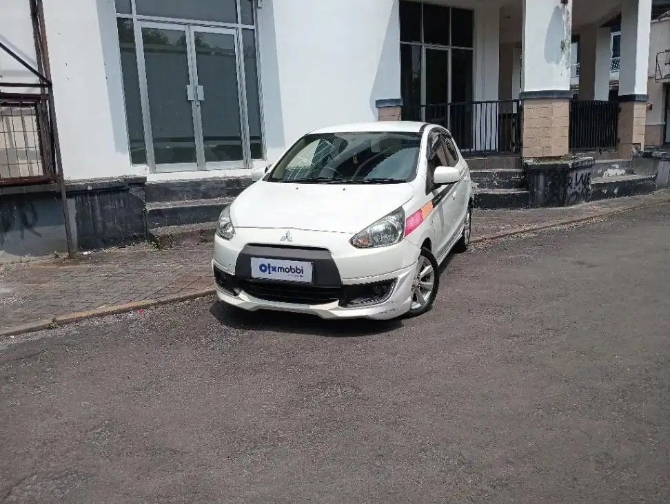Pajak Panjang - MITSUBISHI MIRAGE 1.2 GLS BENSIN A/T 2015 PUTIH