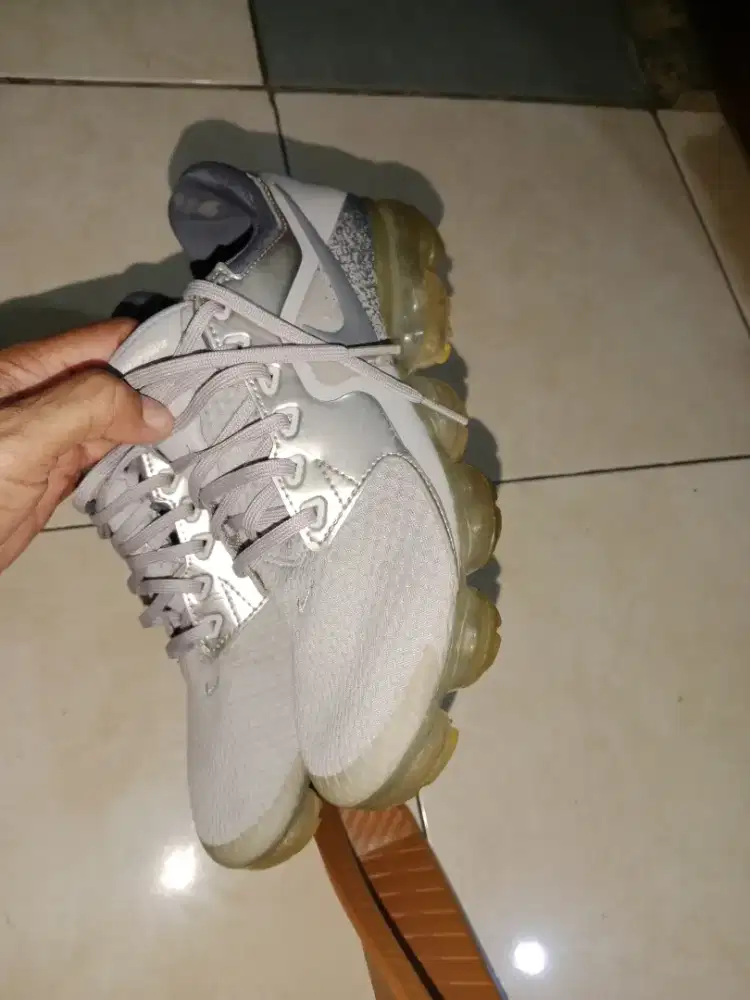 sepatu    nike bekas