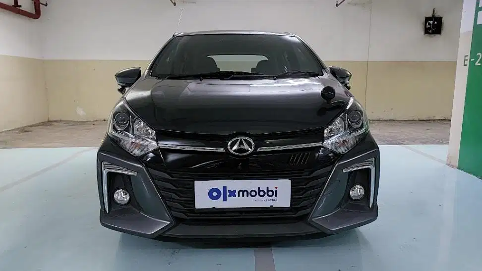 Like New Daihatsu Ayla Like New 1.2 R Bensin-AT 2021 Abu
