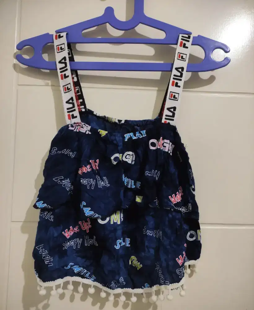 Tanktop wanita motif tulisan