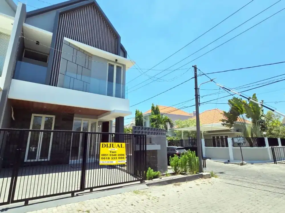 Rumah di Manyar Tirtoyoso Utara