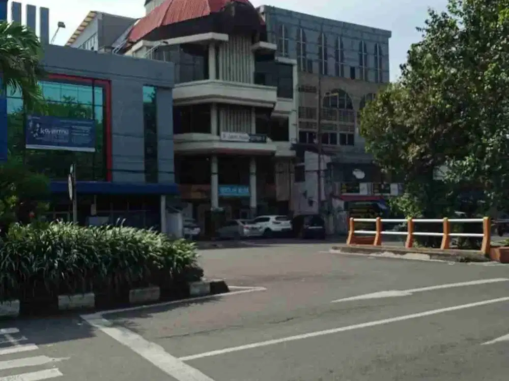 Dijual Murah Gedung Usaha Strategis