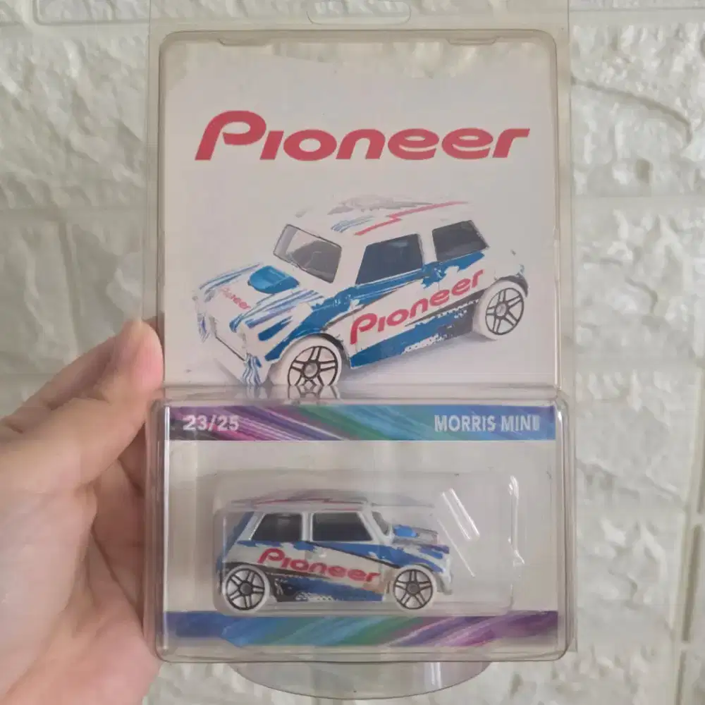 Hotwheels Pioneer Morris Mini & Honda Civic