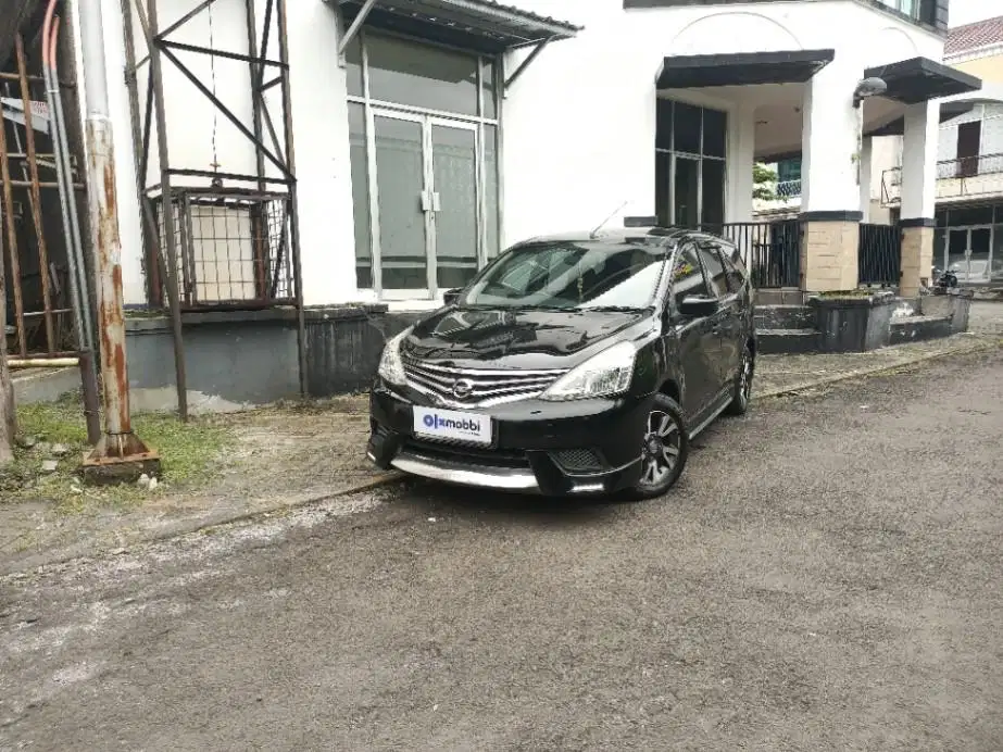 Pajak Panjang - NISSAN GRAND LIVINA 1.5 SV BENSIN M/T 2018 HITAM