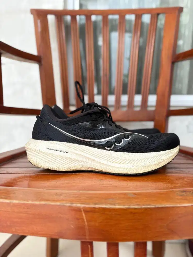 Saucony triumph 21 size 42 original size 8,5