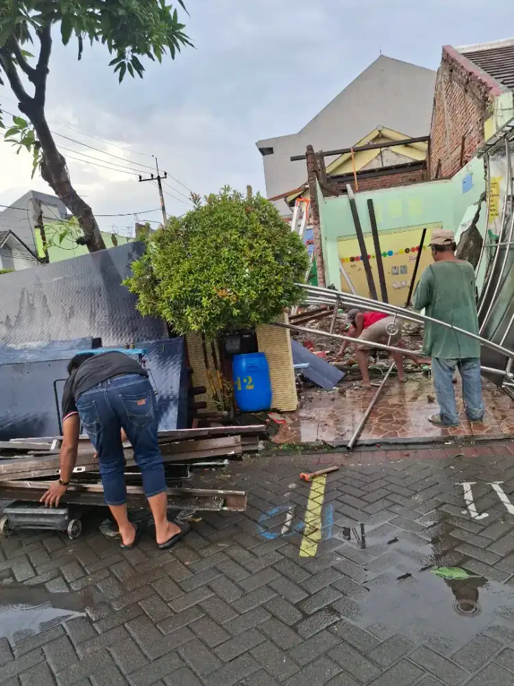 Jual beli barang bekas pangilan